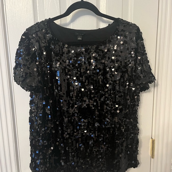 Ann Taylor NWT Black Sequin “T-Shirt” - Picture 4 of 4